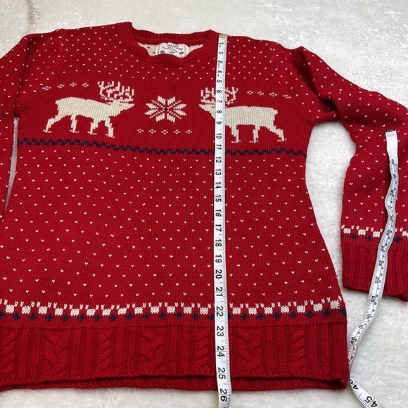 V28 Merry Christmas Sweater with Reindeer Size Small - Picture 6 of 9
